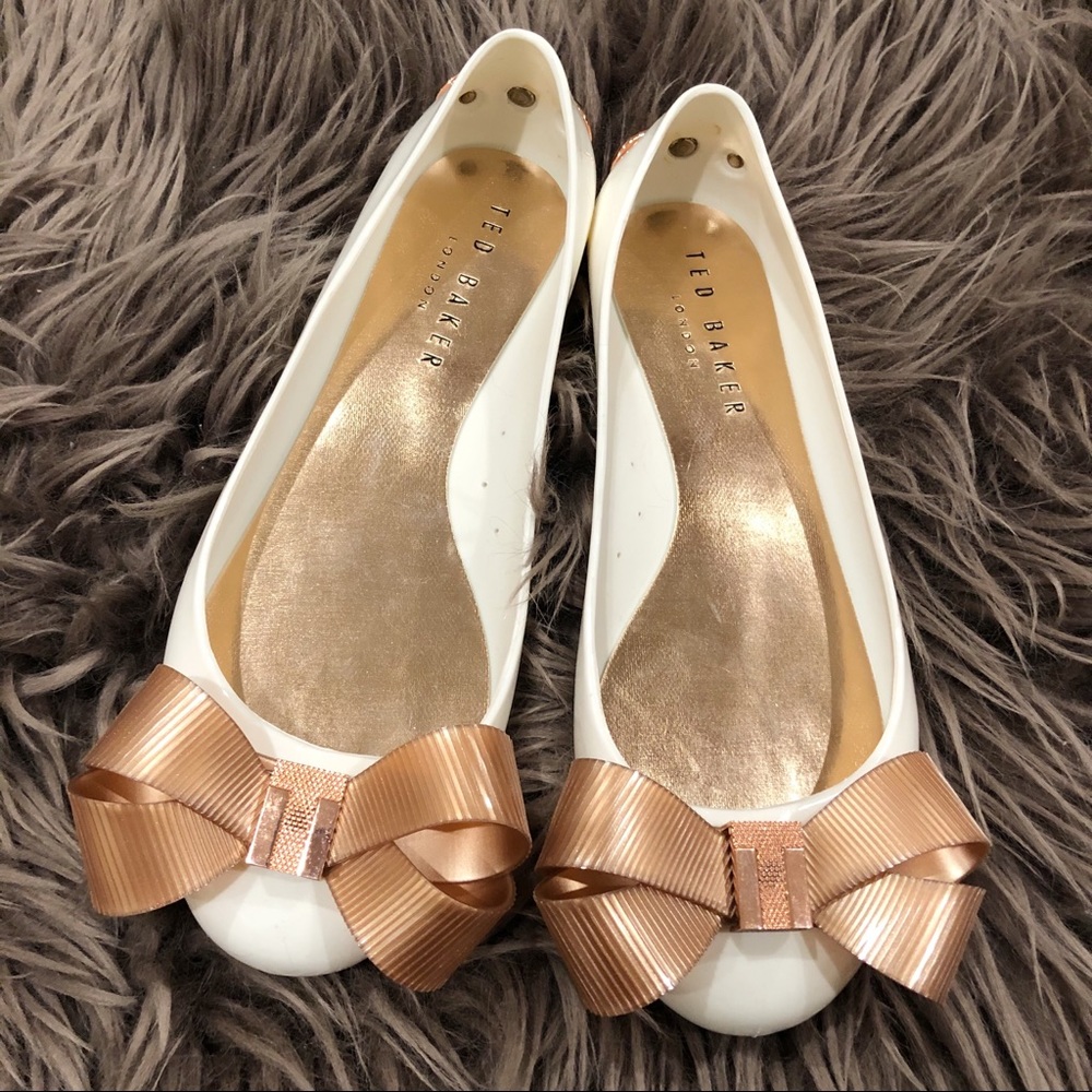 NWT | Ted Baker Larmiar Bow Flat - White Sz 6
